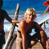 Harrison Ford and Anne Heche in Six Days Seven Nights (1998)