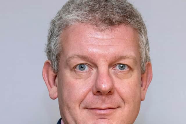 Dr Dave Briggs