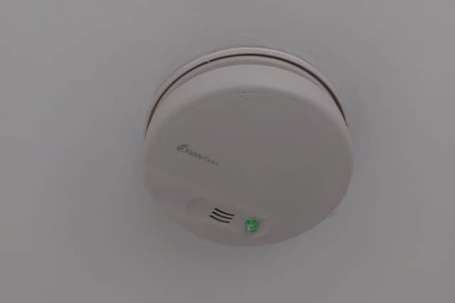 Nottinghamshire Fire Service is urging people to make sure they check smoke alarms and stay 'fire safe' this winter