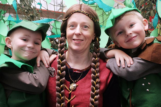 Gilthill Primary School Supporting the Bid for lottery funding for Sherwood Forest. Pictured from left to right, Harry Brown, year one teacher Caroline Banton and Max Brough, aged five.
