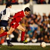 LONDON, UNITED KINGDOM - JANUARY 15: Nigel Clough (r) of Nottingham Forest pulls away from Vinny Samways of Spurs during a league Division One match between Tottenham Hotspur and Nottingham Forest on January 15, 1989 in London, England.  (Photo by Chris Cole/Allsport/Getty Images)