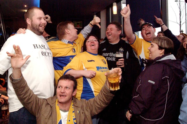 Stags and Newcastle fans enjoy a bit of pre-match banter in Shearer's bar