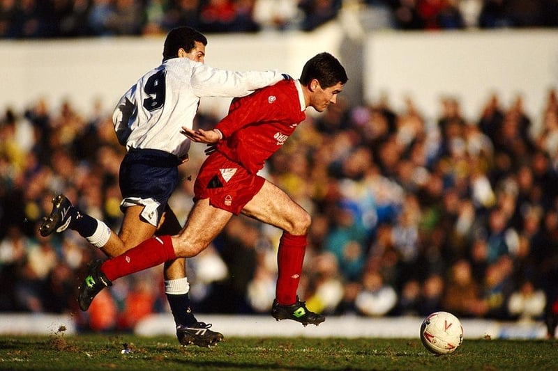 Nigel Clough pulls away from Vinny Samways during a league Division One match between Tottenham Hotspur and Nottingham Forest on January 15, 1989.