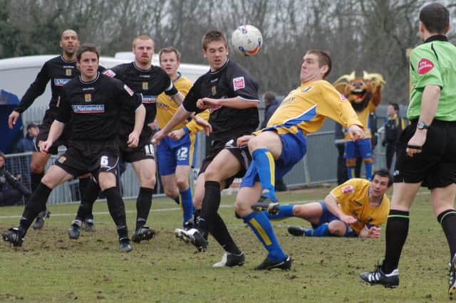 Action from the clash in 2006 which Stags won 1-0 thanks to Richie Barker's goal.
