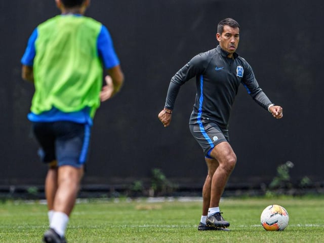 Giovanni van Bronckhorst is strong odds-on favourite to take over the vacant Rangers job following the departure of Steven Gerrard. Bookmakers have him as 1/7 to be appointed and return to Ibrox having spent time there as a player. (Betfair)