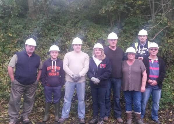 A group of volunteers have cleaned up and restored a Huthwaite beauty spot.
