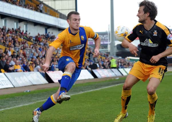 Mansfield Town v Cambridge Utd.
Lee Collins makes run down the left.